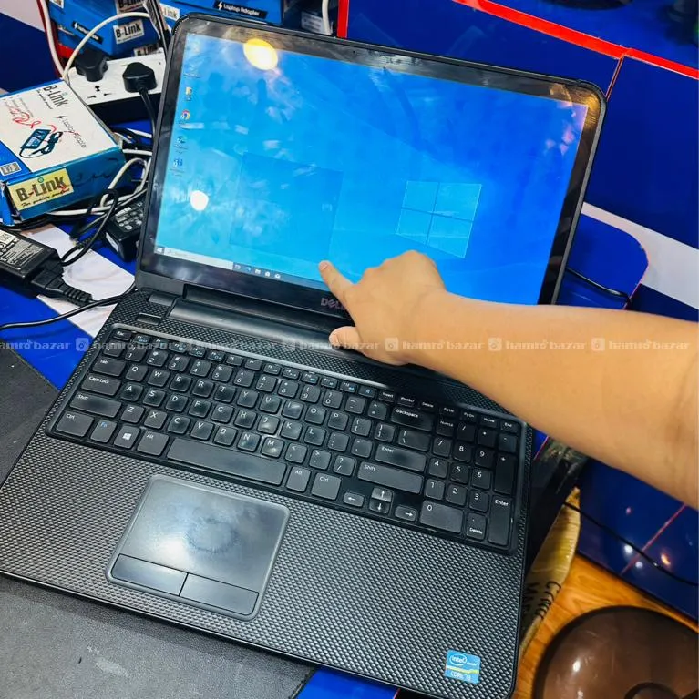 Hami Sanga 15000 Dekhi 35000 Samma Ka Laptop Xa 4