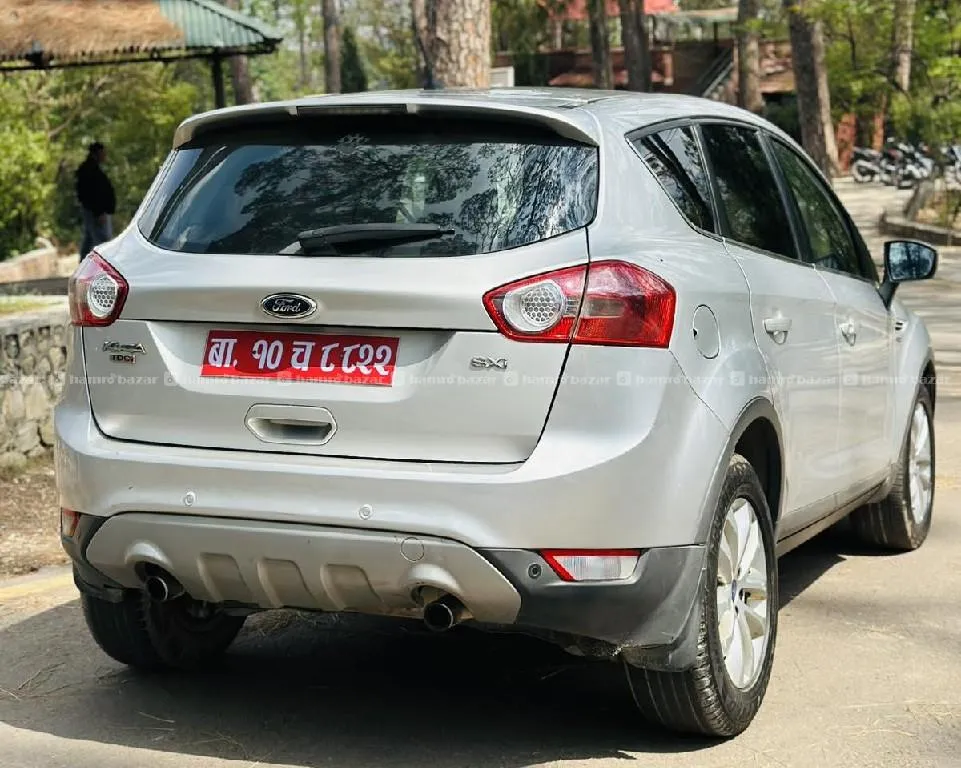 ford Kuga 2012 model 9818846575 or 976-8397661 2