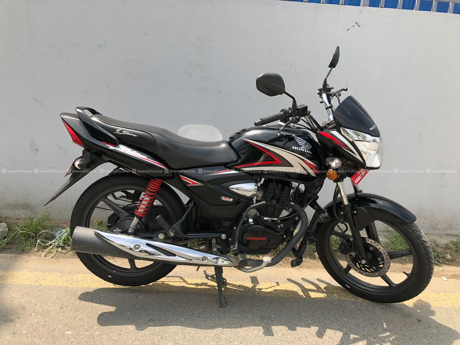 shine showroom condition 2