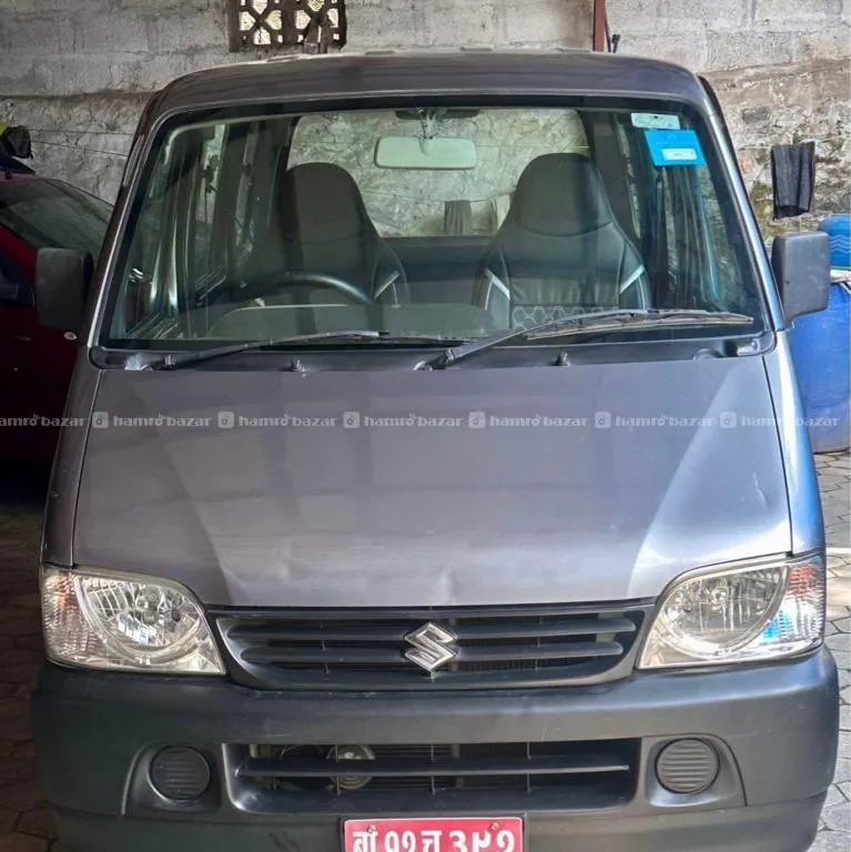 Maruti Suzuki Eeco 5Seater Van Single Hand With AC 4