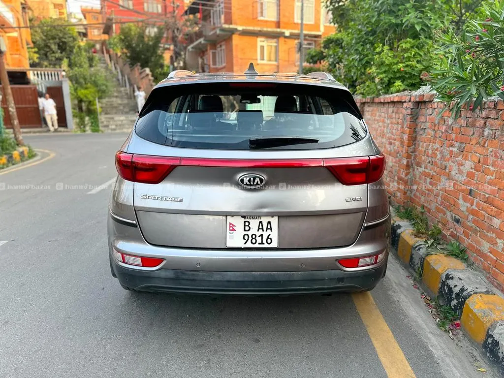 Kia Sportage Single Hand Fully Loaded AWD Jeep 5