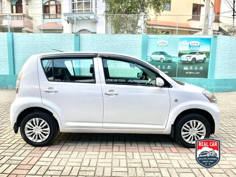 Daihatsu Sirion 1.3 2007 Excellent Condition 5