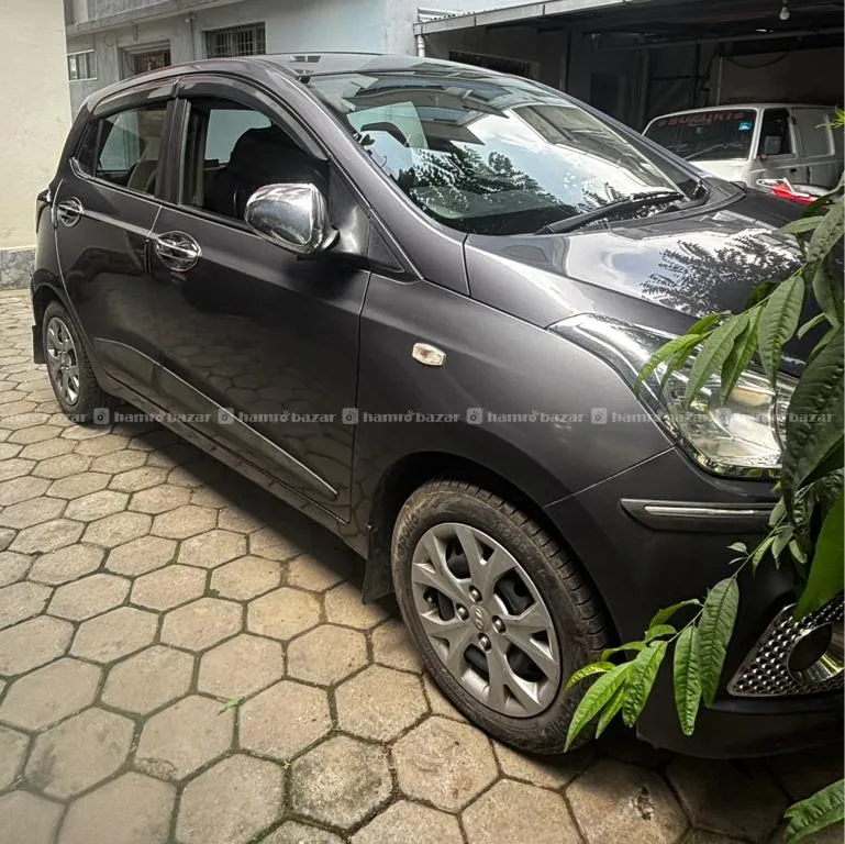 Grand i10 Magna 4