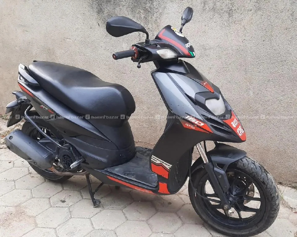 Aprilia SR 150 Storm (99)lot 2