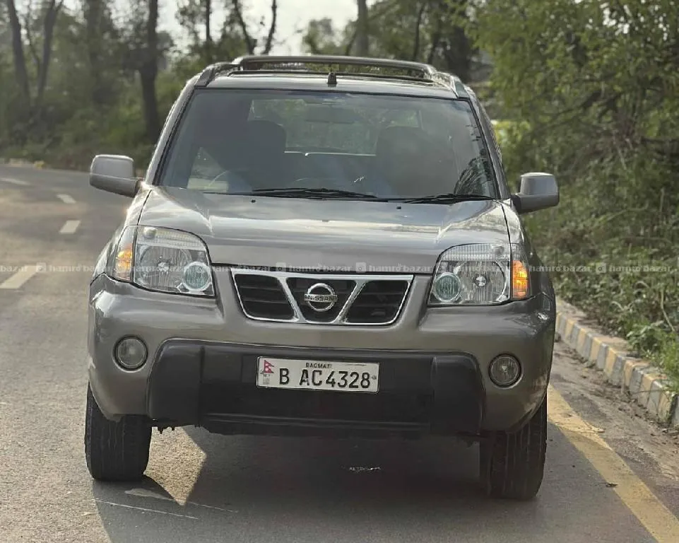 nissan X-trail 2002 model 9818846575 or 976-8397661 3