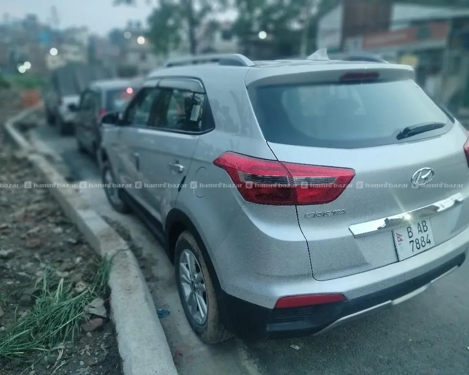 Hyundai Creta sx +  colour original single hand 2