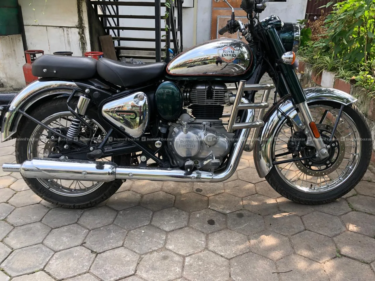 Royal Enfield Classic 350 Emerald 4