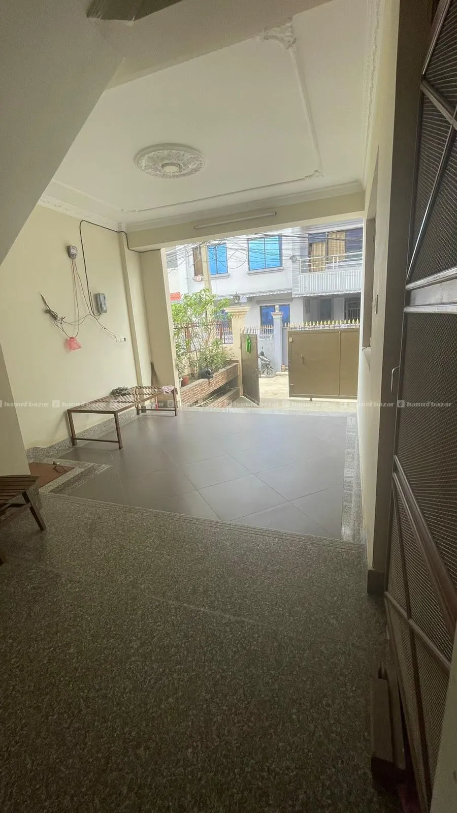 2 BHK  FLAT FOR RENT IN HARISIDHI 2