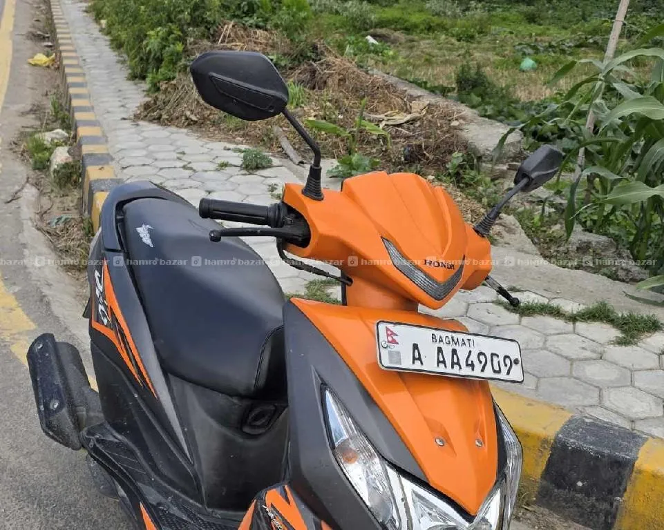 honda Dio - 004 lot 9818846575 or 976-8397661 3