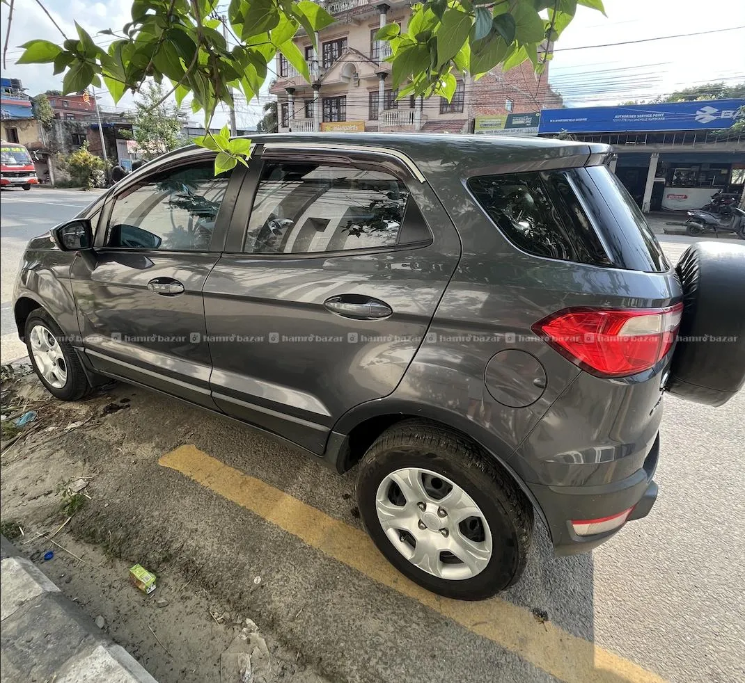 Ford EcoSport 2017 December Trend 6
