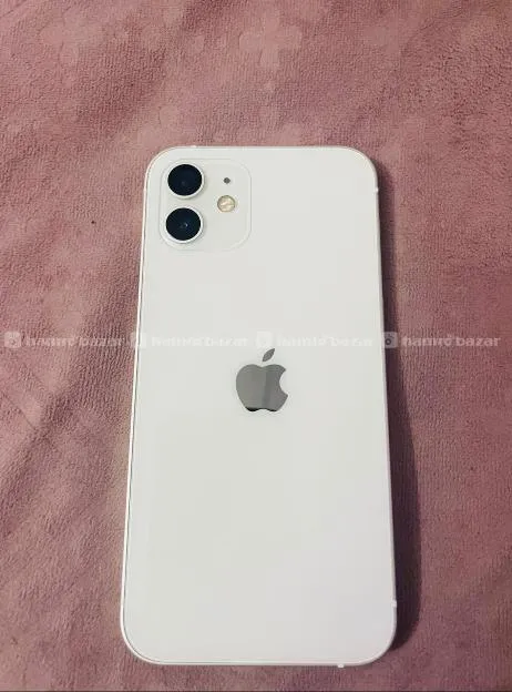 iPhone 12 3