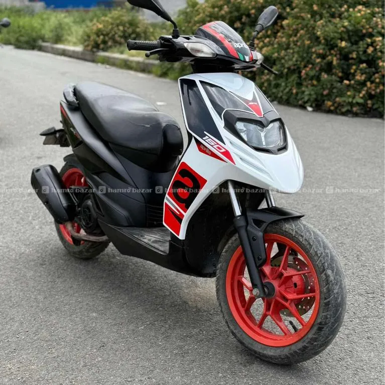 Aprillia Sr 150cc 129 Lot Scooter 2