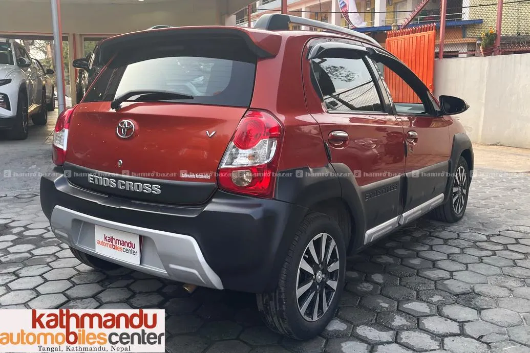 Single Owner 2015 Toyota Etios Cross (Only 53000km 5