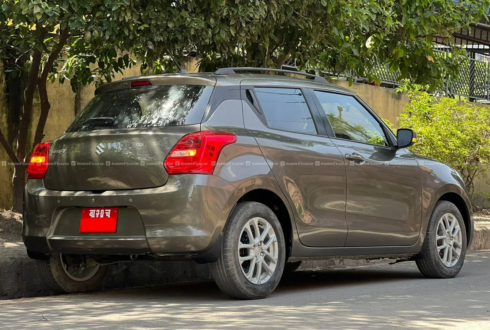 Maruti Suzuki Swift ZXi 2018 "Single Hand" 3