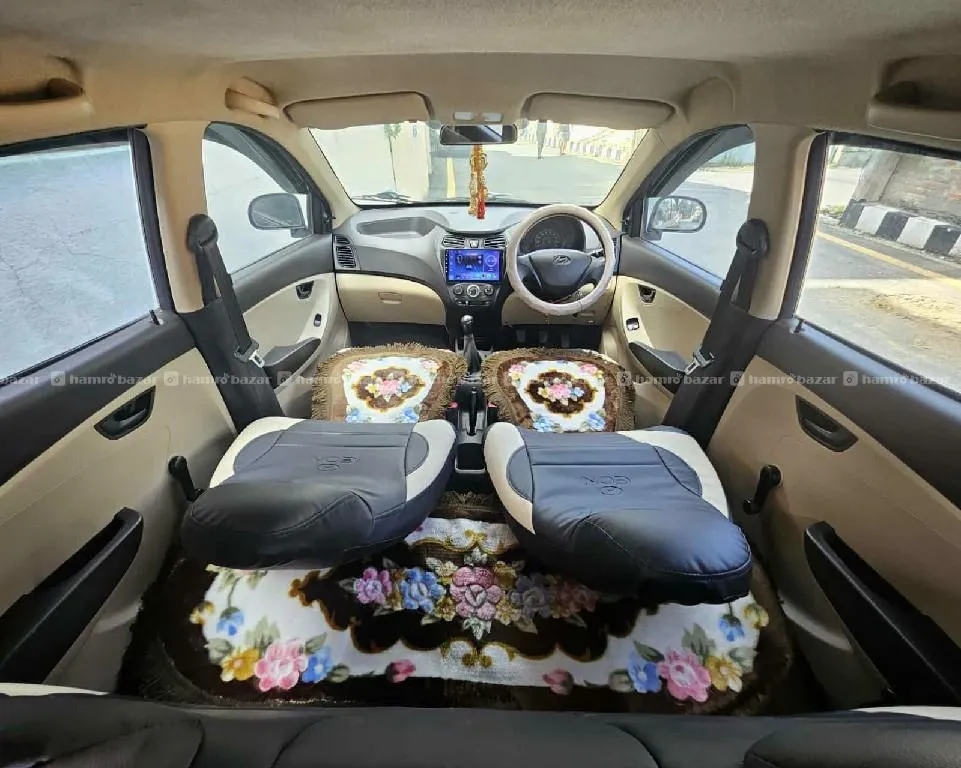Hyundai Eon Era+ 2016 4