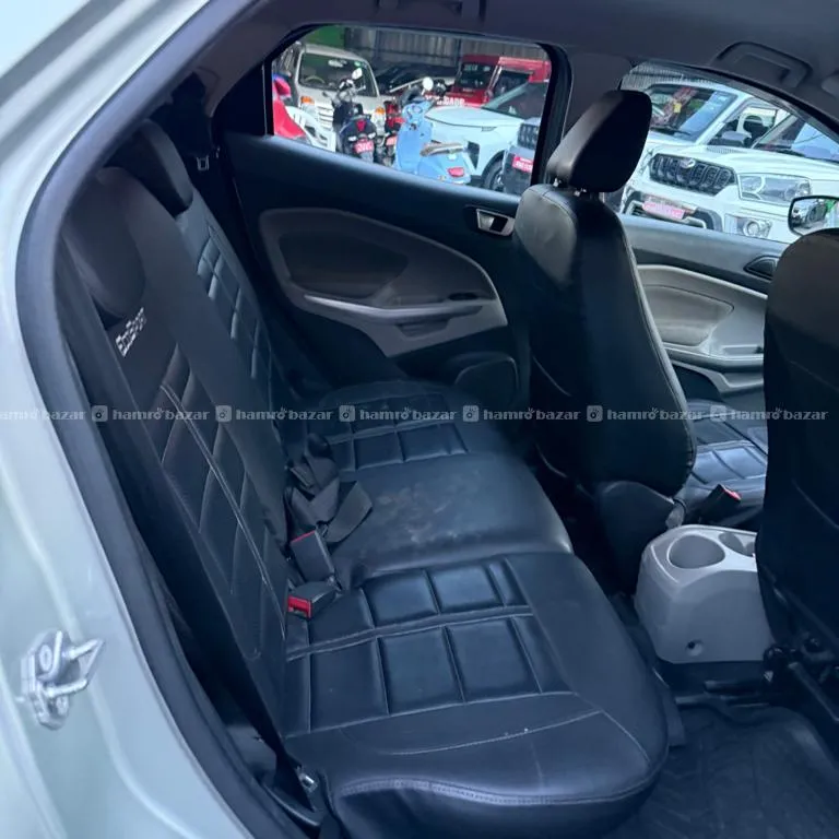 Ford Eco Sport Trend 2016 Model 5