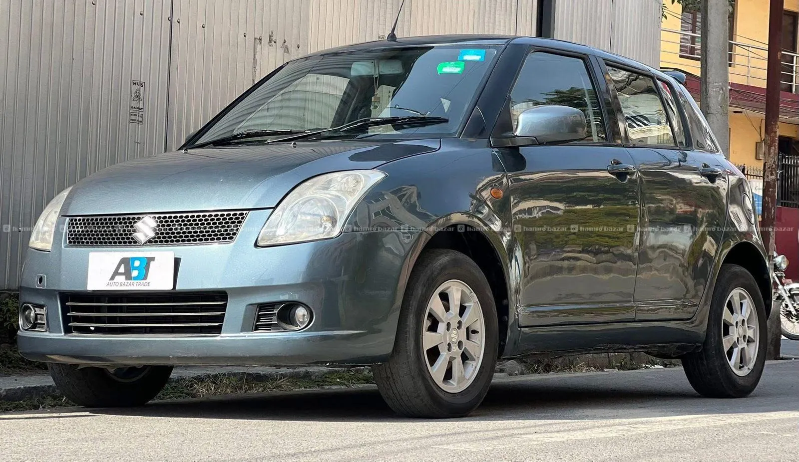 Maruti Suzuki Swift ZXi 1.3 2007 4