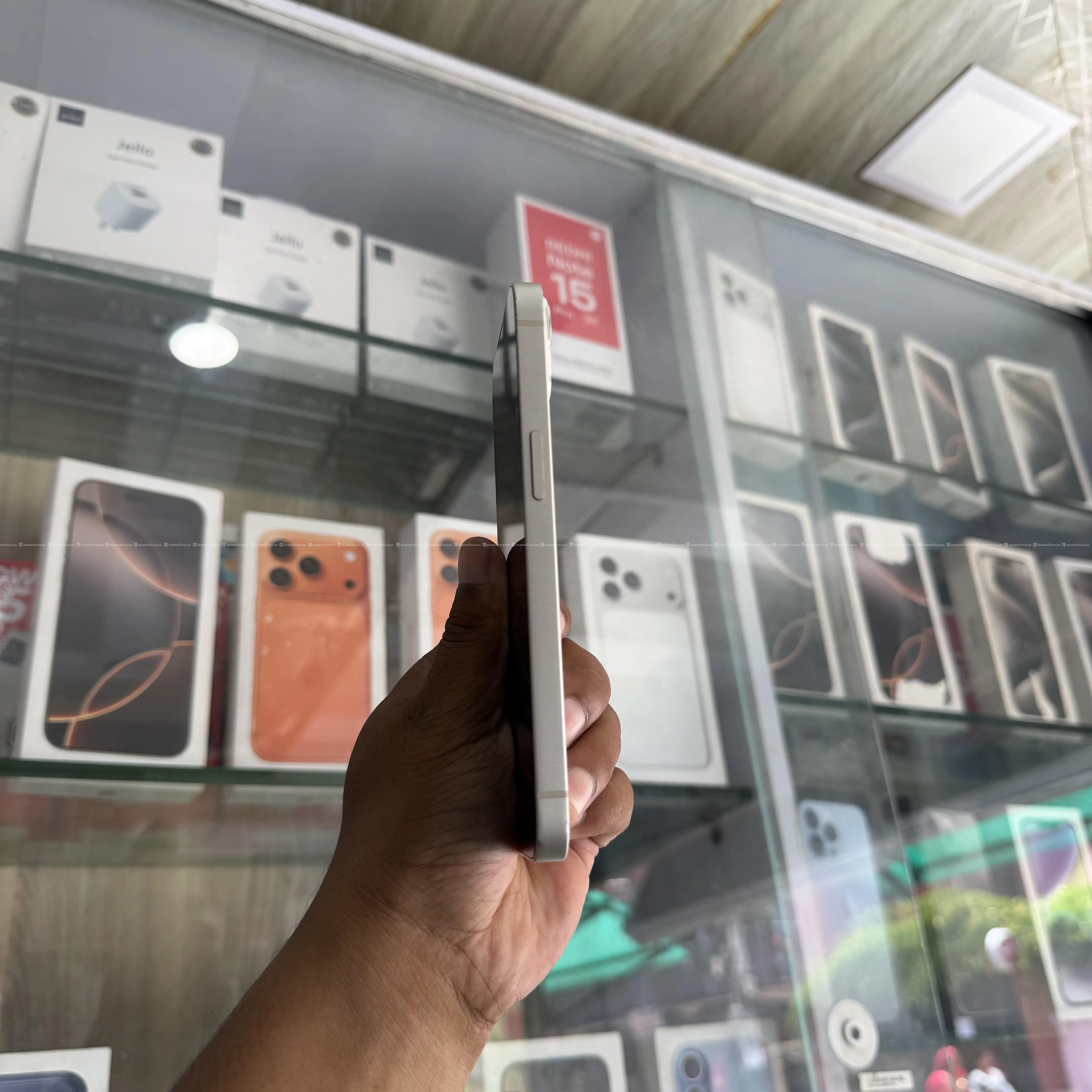 iPhone 13 2