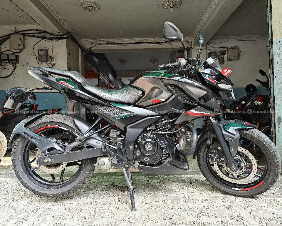 Bajaj N160 (141 lot) 2