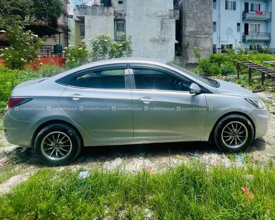 Hyundai varna 2014 model 2