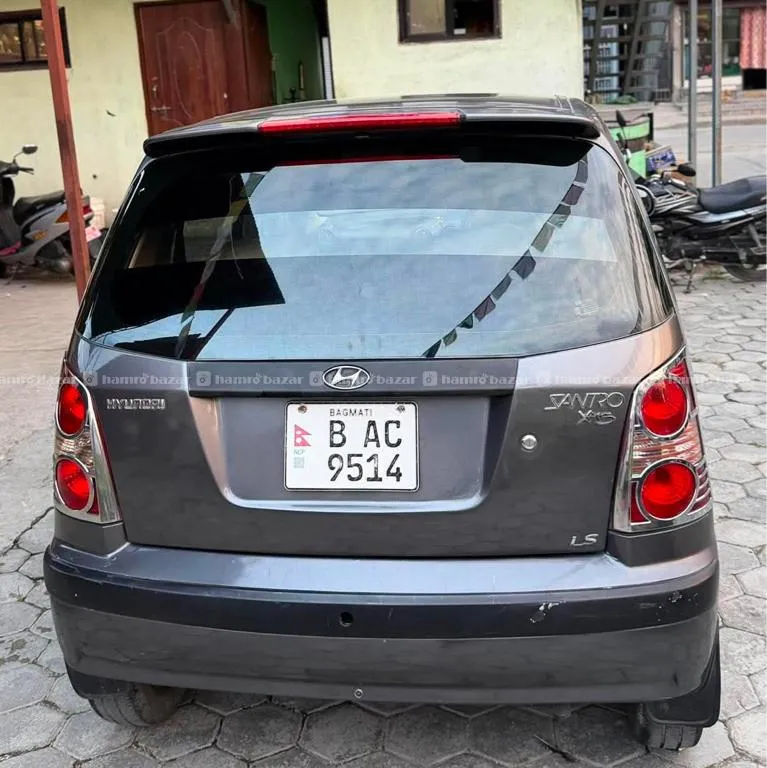 Hyundai Santro Xing Ls Top model 
Model 2010 last 6