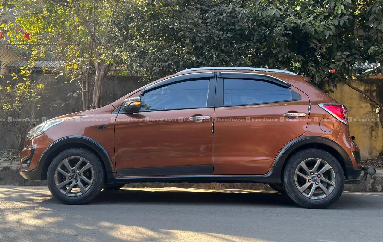 Ford Freestyle Titanium 2018 4