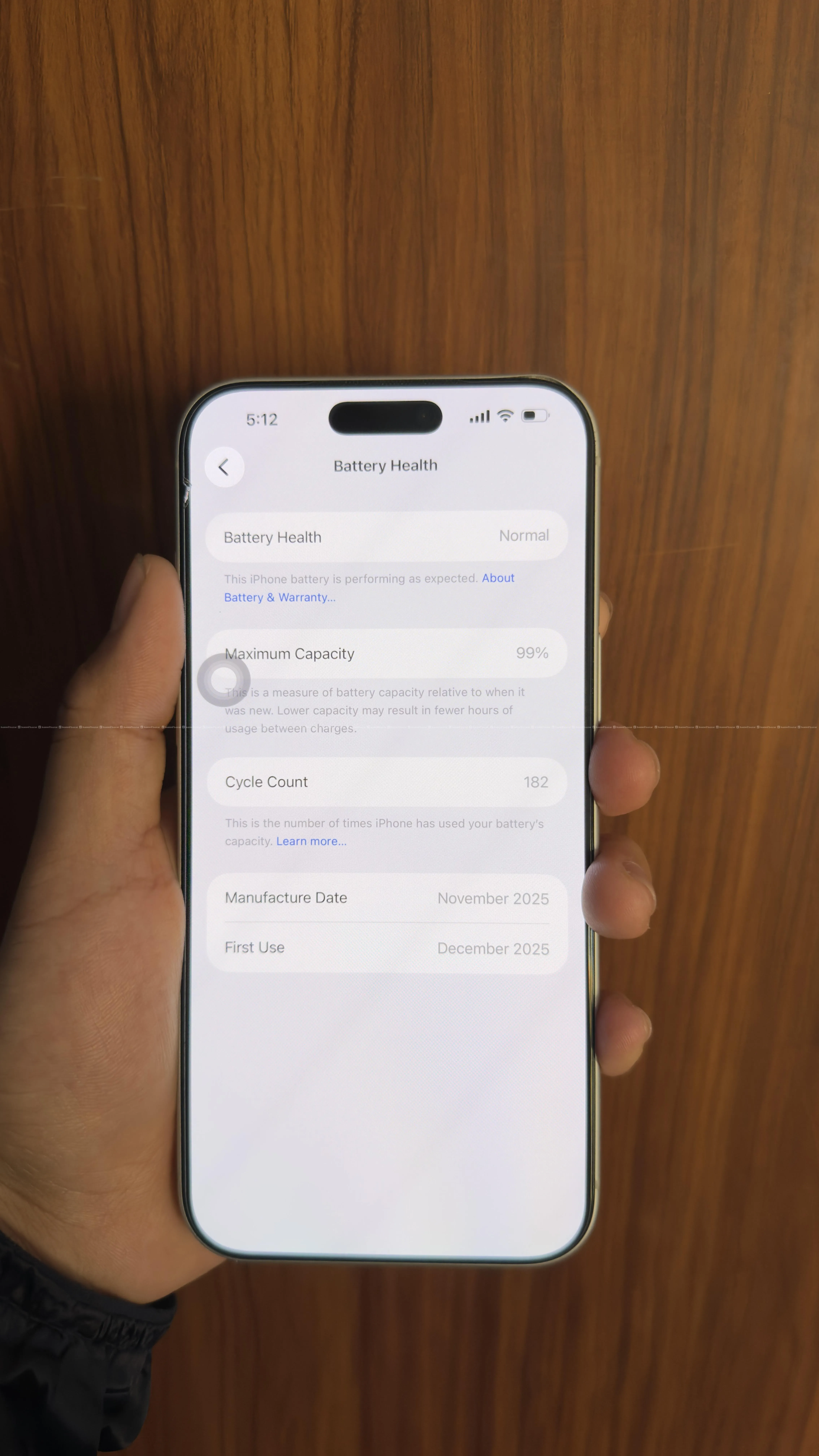 iPhone 17 Pro Max 4