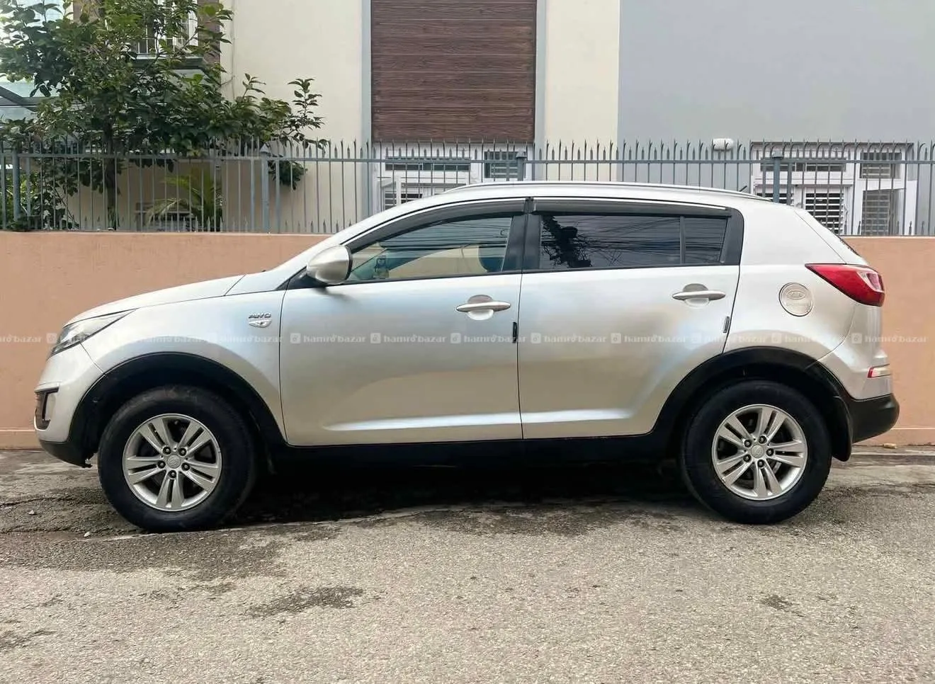 KIA SPORTAGE AWD FULL OPTION SUV 5