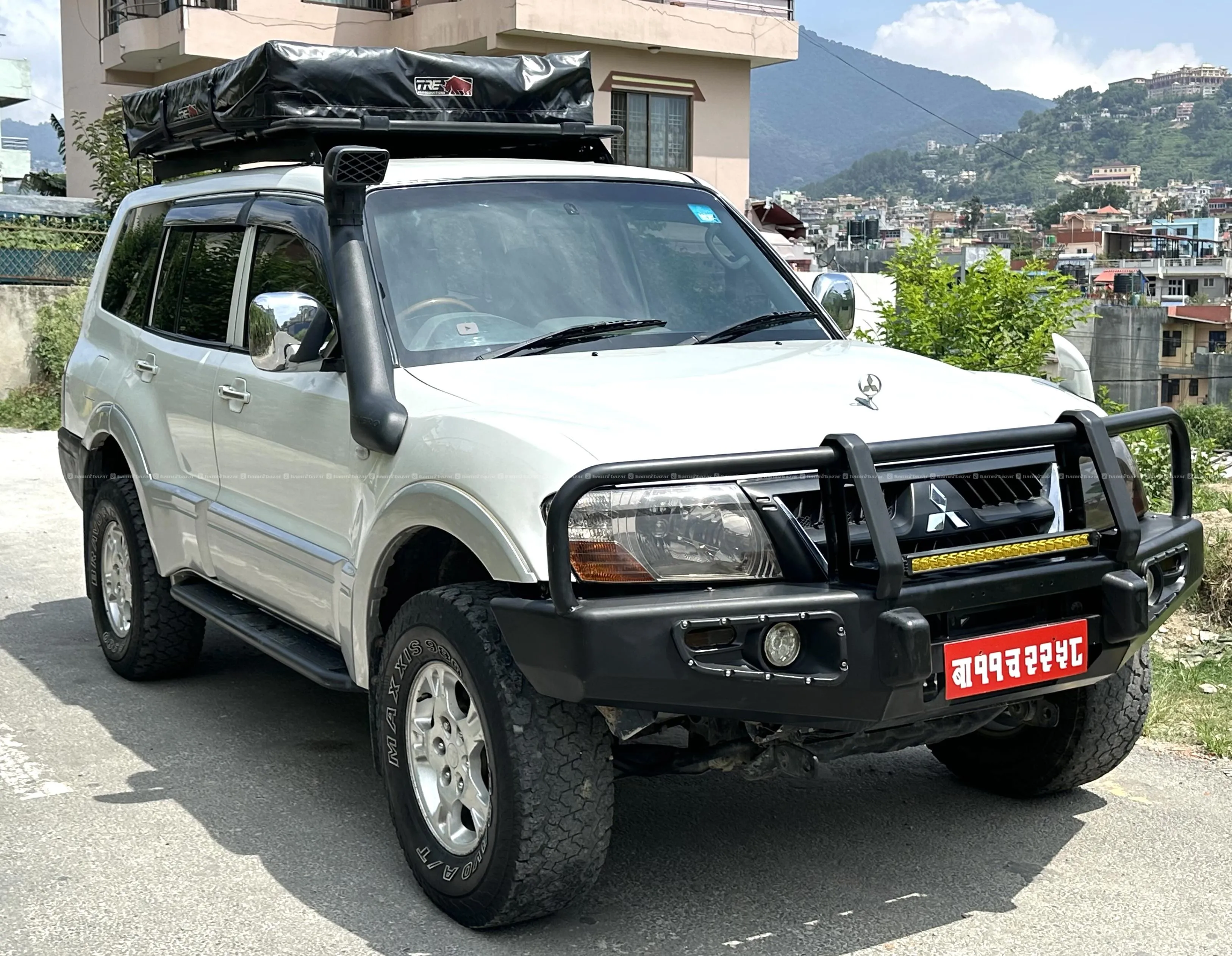 Mitsubishi Pajero 2004 model for sale 8