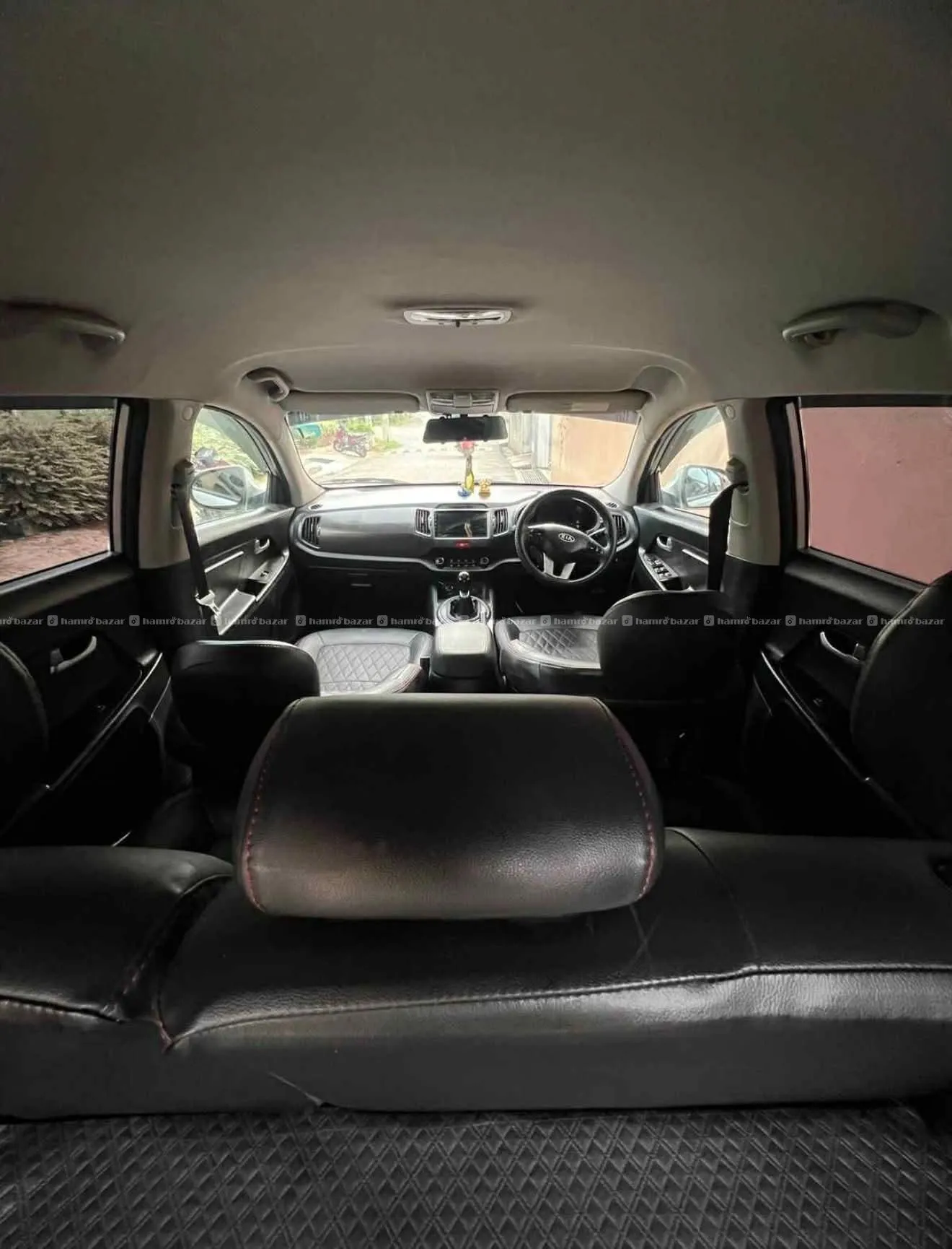 KIA SPORTAGE AWD FULL OPTION SUV 2
