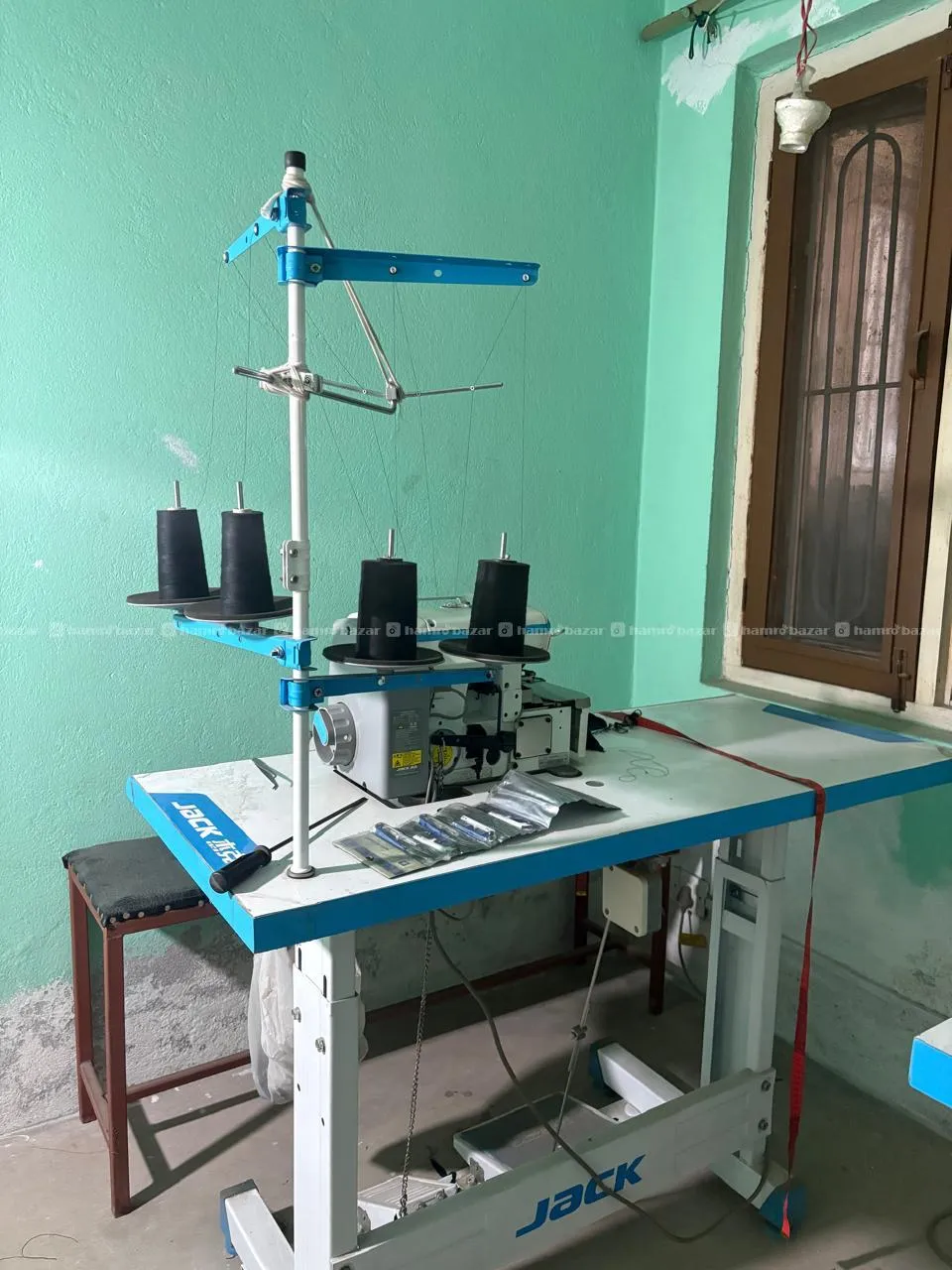 Garment Factory Tailor Machine and Cloth 8