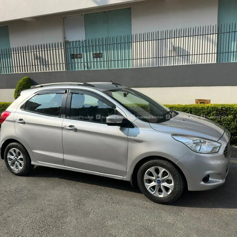 Ford Figo Titanium 3