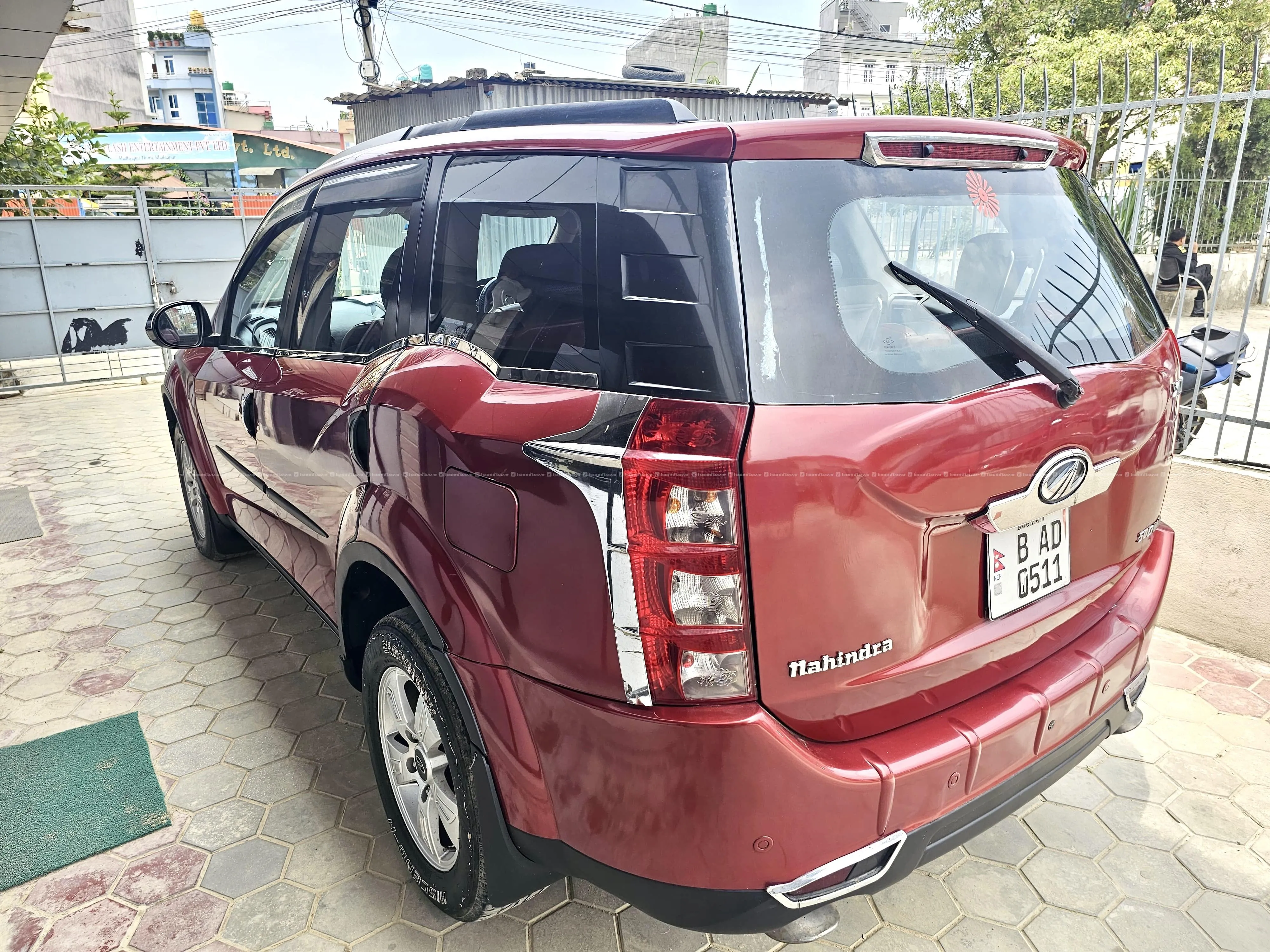 2013 magindra XUV-500 4WD MHAWK 2.2 finance 50% 8
