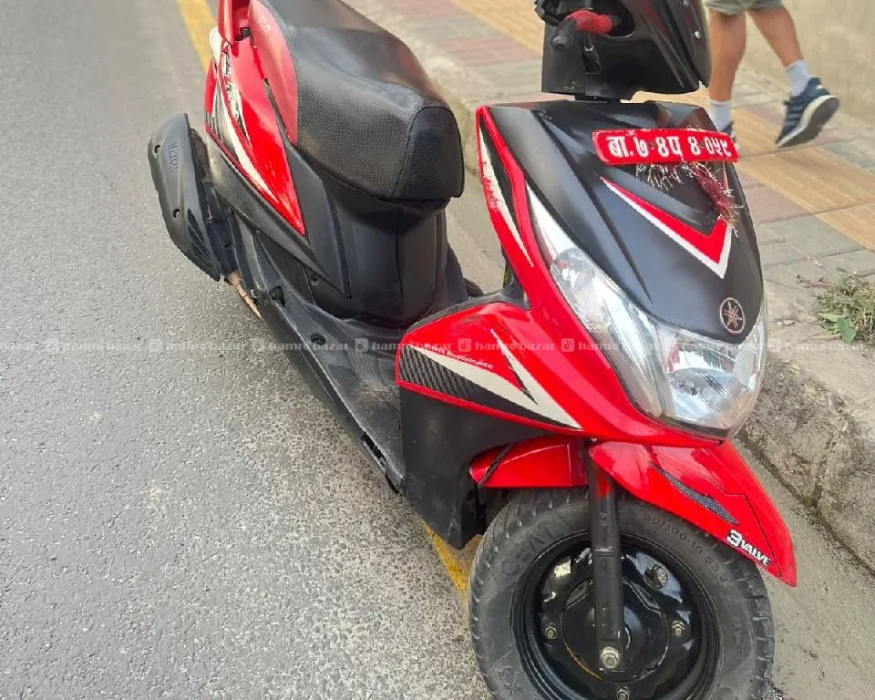 Yamaha scooty 74 lat 3