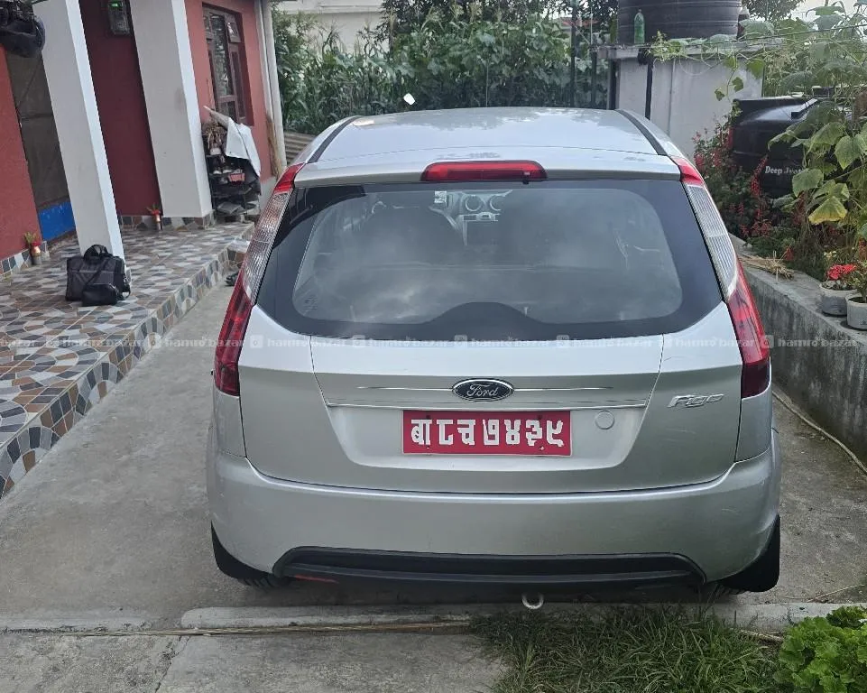Ford Figo 4