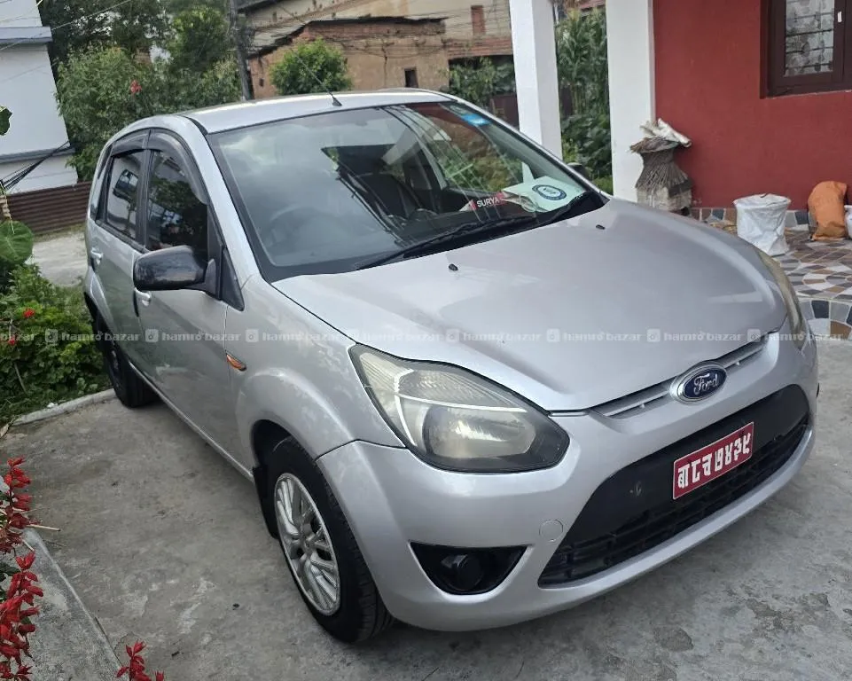 Ford Figo 3