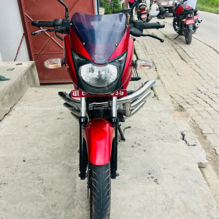 Pulsar150 Like New 93 Lot 2