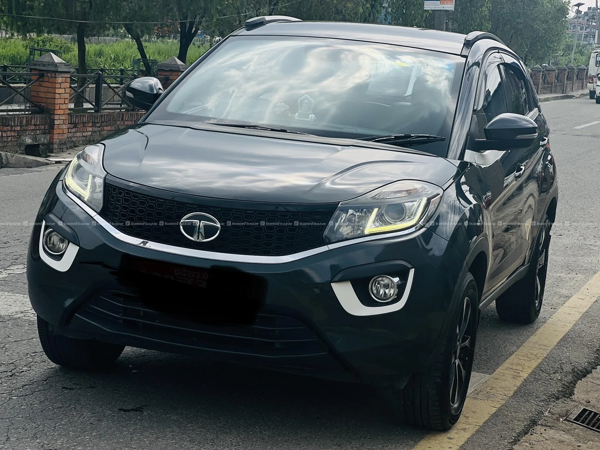 Tata Nexon 2019 petrol 5