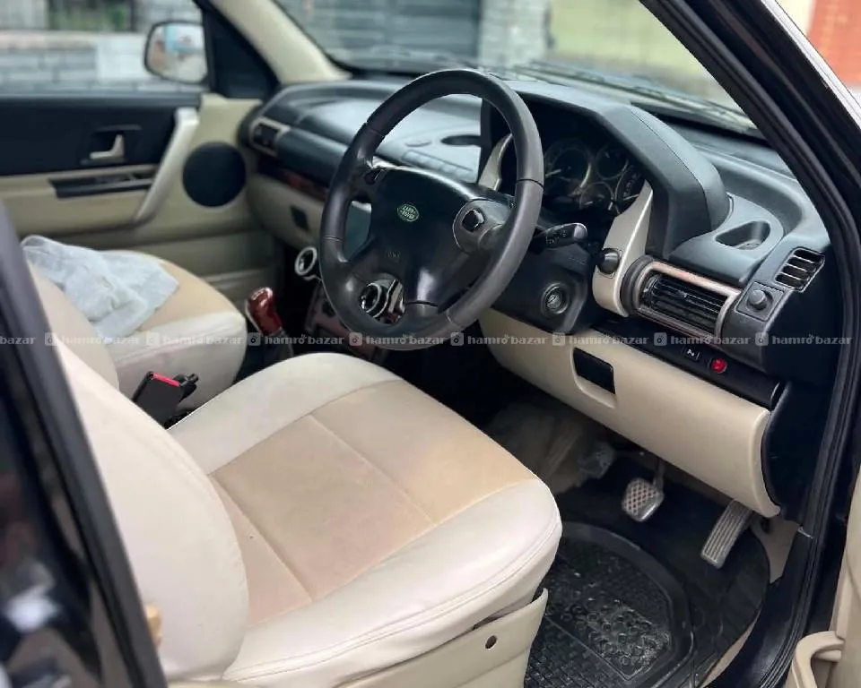 Land-rover 2000cc 4wd suvjeep super fresh on sell 7