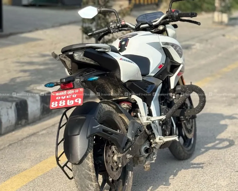 n160cc fi abs 156lot super fresh condition 3