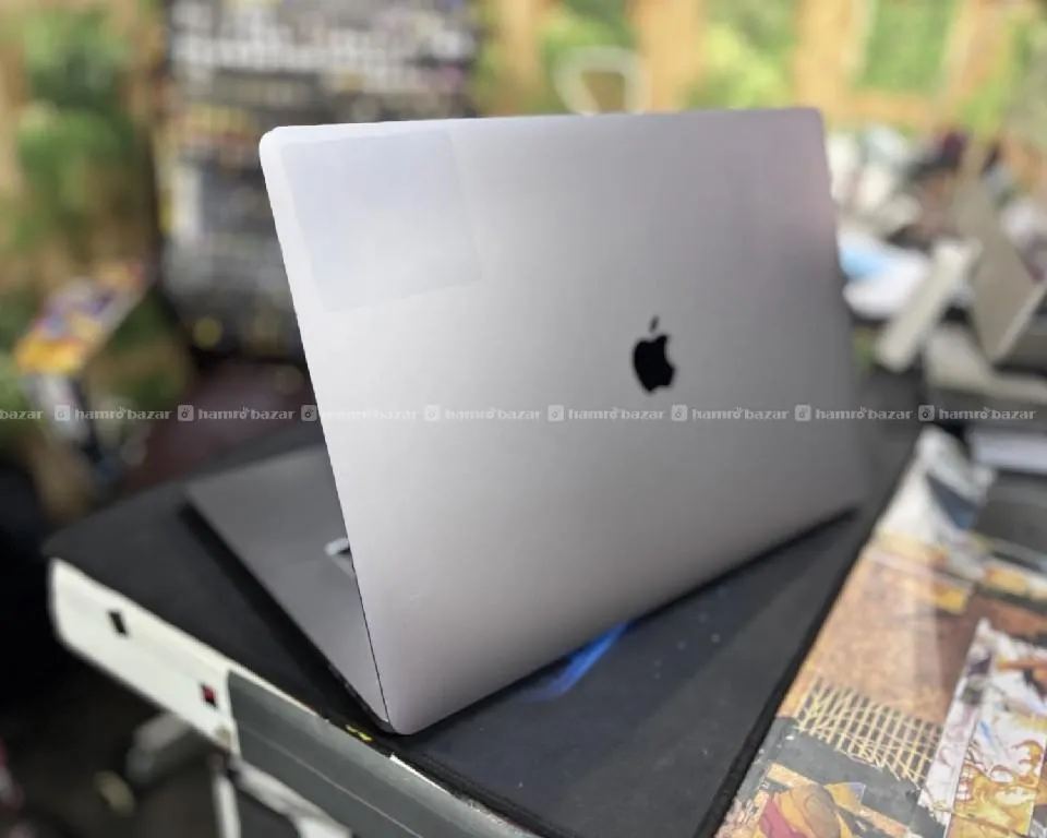MacBook pro 2019,16gb,512gb ssd laptop. 4