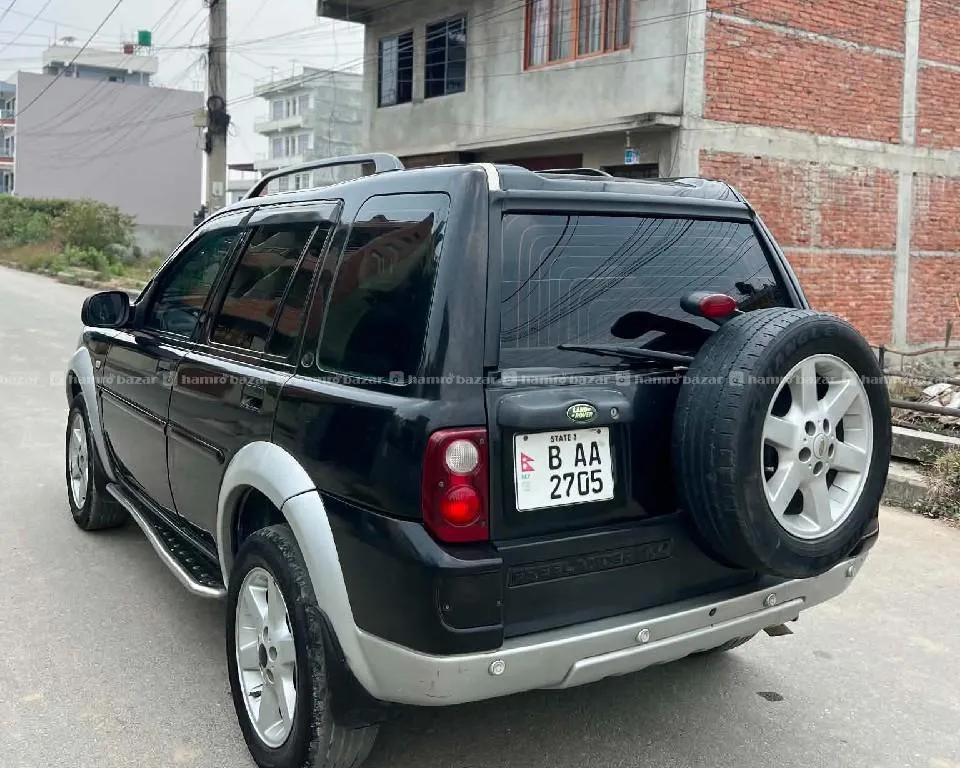 Land-rover 2000cc 4wd suvjeep super fresh on sell 2