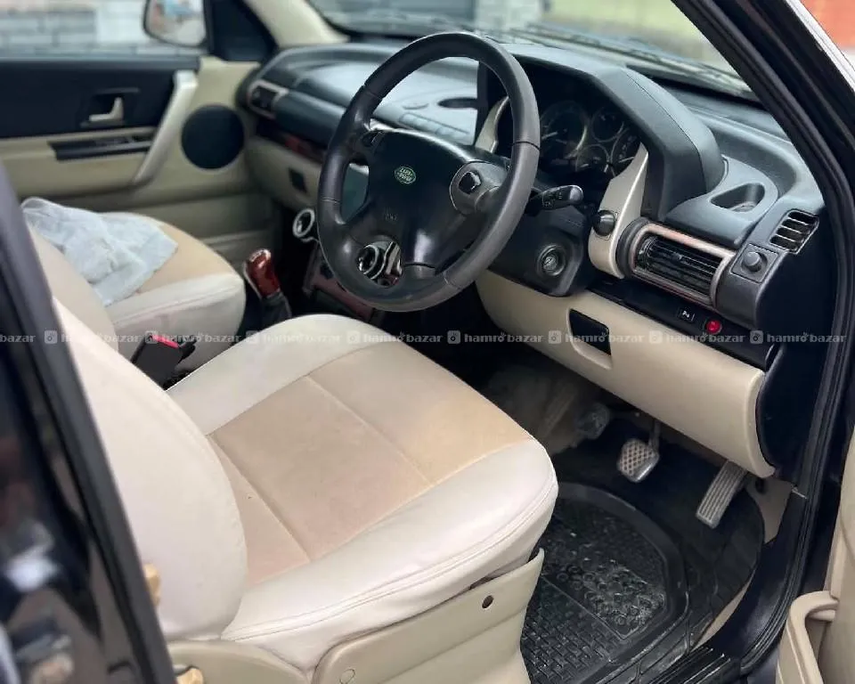 Land-rover 2000cc 4wd suvjeep super fresh on 4