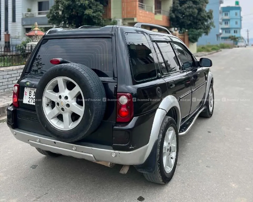Land-rover 2000cc 4wd suvjeep super fresh on 3