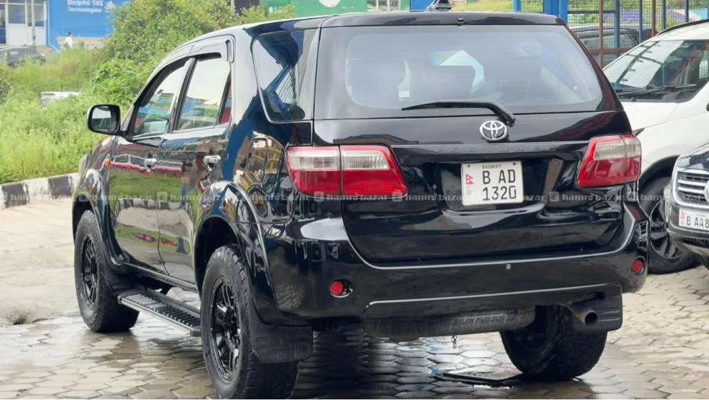 Toyota fortuner 3