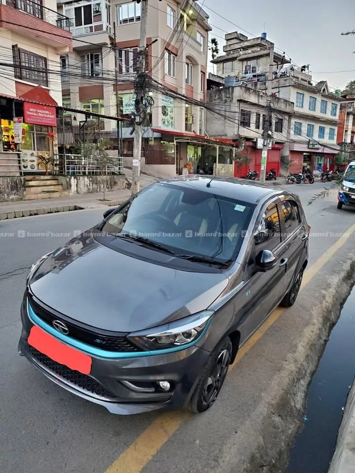 TATA Tiago EV LR XZ + (Battery Health 99%) 1