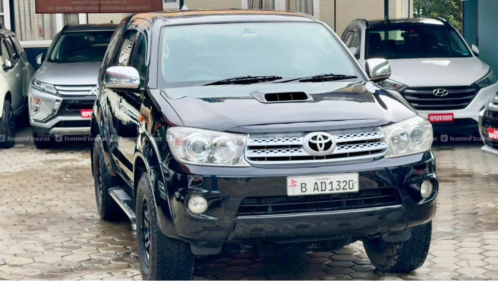 Toyota fortuner 2