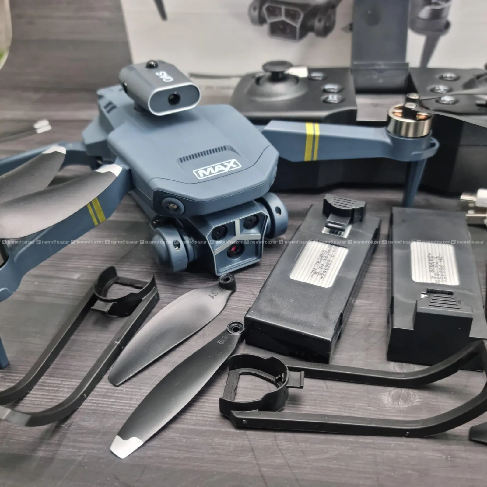 Y3 max triple camera Drone with HD CAMERA 4