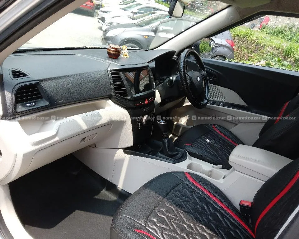 Mahendra xuv 300 W4 Petrol  2019 4