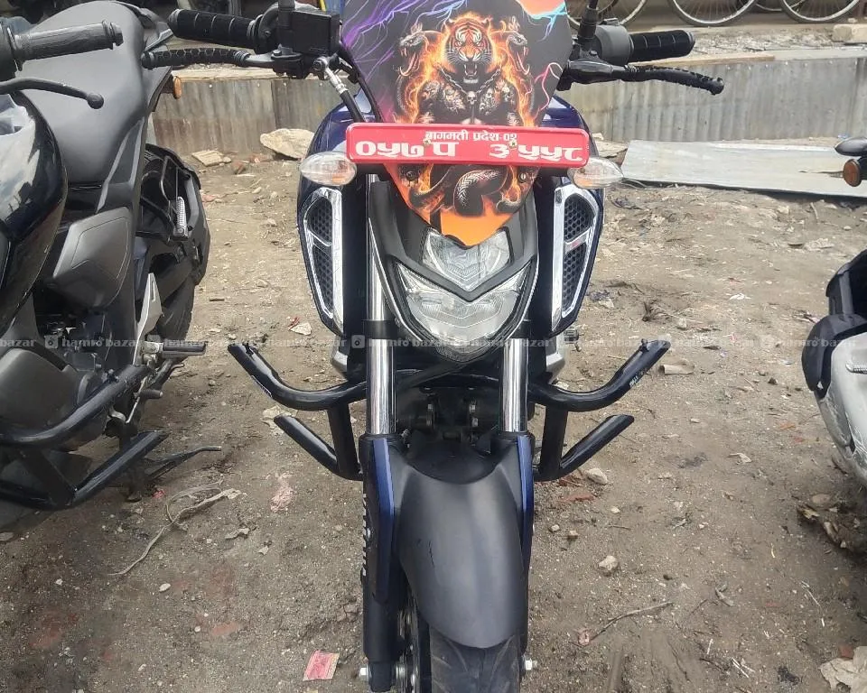 157 lot ,2025, single Hand, showroom condition,, 3